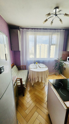 Продам двухкомнатную (2-комн.) квартиру, Балаклавский пр-кт, 2бк3, Москва г