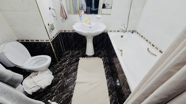 Продам двухкомнатную (2-комн.) квартиру, Балаклавский пр-кт, 2бк3, Москва г