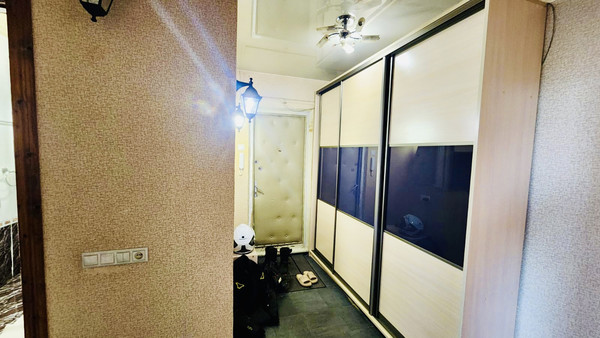Продам двухкомнатную (2-комн.) квартиру, Балаклавский пр-кт, 2бк3, Москва г
