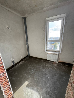 Продам трехкомнатную (3-комн.) квартиру, Куйбышева ул, 2, Калининград г