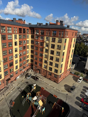 Продам трехкомнатную (3-комн.) квартиру, Куйбышева ул, 2, Калининград г