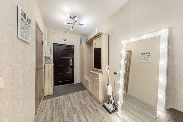 Продам однокомнатную (1-комн.) квартиру, Краснопольский пр-кт, 17а, Челябинск г