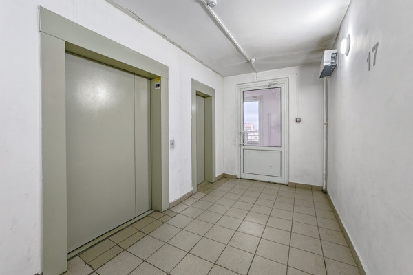 Продам однокомнатную (1-комн.) квартиру, Краснопольский пр-кт, 17а, Челябинск г