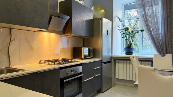 Продам двухкомнатную (2-комн.) квартиру, 5-я Советская ул, 28, Санкт-Петербург г