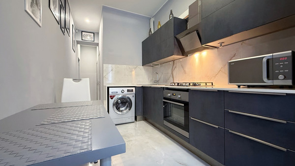 Продам двухкомнатную (2-комн.) квартиру, 5-я Советская ул, 28, Санкт-Петербург г