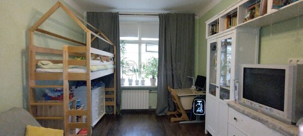 Продам трехкомнатную (3-комн.) квартиру, Новозаводская ул, 25к4, Москва г