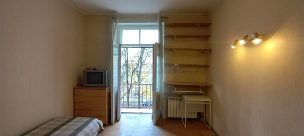 Продам трехкомнатную (3-комн.) квартиру, Новозаводская ул, 25к4, Москва г