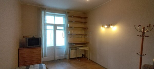Продам трехкомнатную (3-комн.) квартиру, Новозаводская ул, 25к4, Москва г