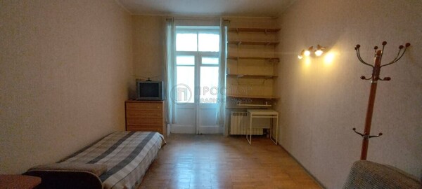 Продам трехкомнатную (3-комн.) квартиру, Новозаводская ул, 25к4, Москва г