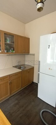 Продам трехкомнатную (3-комн.) квартиру, Новозаводская ул, 25к4, Москва г