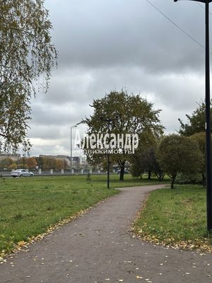 Продам двухкомнатную (2-комн.) квартиру, Октябрьская наб, 74к1, Санкт-Петербург г