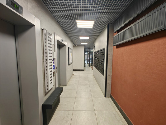 Продам двухкомнатную (2-комн.) квартиру, Александра Курынова ул, 4к2, Казань г