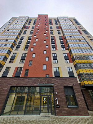 Продам двухкомнатную (2-комн.) квартиру, Александра Курынова ул, 4к2, Казань г