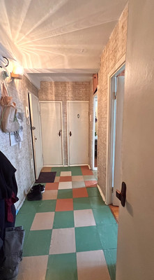 Продам двухкомнатную (2-комн.) квартиру, Тверская ул, 44, Колпино г