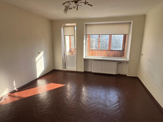 Продам двухкомнатную (2-комн.) квартиру, Трудящихся б-р, 13а, Колпино г