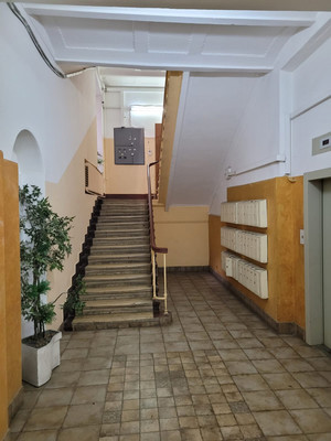 Продам однокомнатную (1-комн.) квартиру, Староконюшенный пер, 37, Москва г