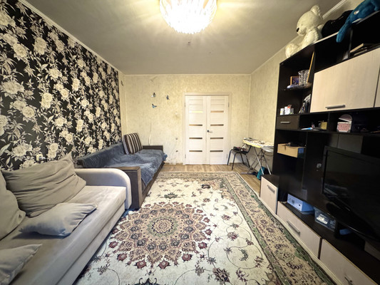 Продам трехкомнатную (3-комн.) квартиру, Авиационная ул, 25, Брянск г