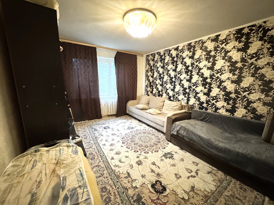 Продам трехкомнатную (3-комн.) квартиру, Авиационная ул, 25, Брянск г