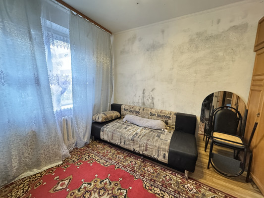 Продам трехкомнатную (3-комн.) квартиру, Авиационная ул, 25, Брянск г