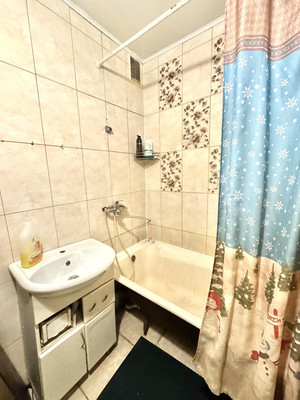 Продам трехкомнатную (3-комн.) квартиру, Авиационная ул, 25, Брянск г