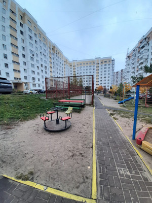 Продам трехкомнатную (3-комн.) квартиру, Авиационная ул, 25, Брянск г