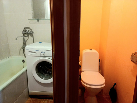 Продам трехкомнатную (3-комн.) квартиру, Трилиссера ул, 106, Иркутск г