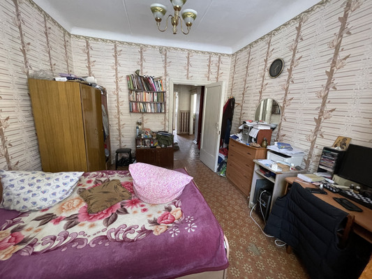Продам трехкомнатную (3-комн.) квартиру, Карла Маркса пр-кт, 48, Ангарск г