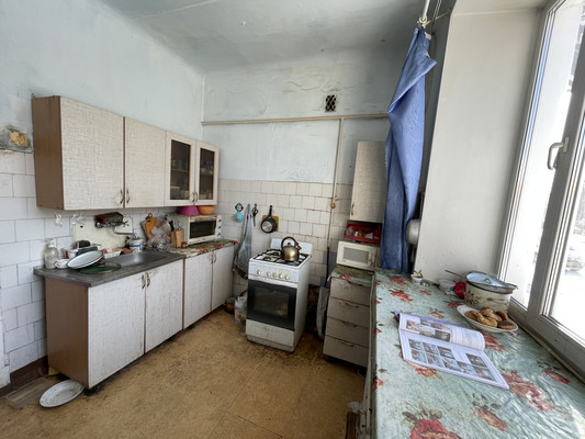 Продам трехкомнатную (3-комн.) квартиру, Карла Маркса пр-кт, 48, Ангарск г
