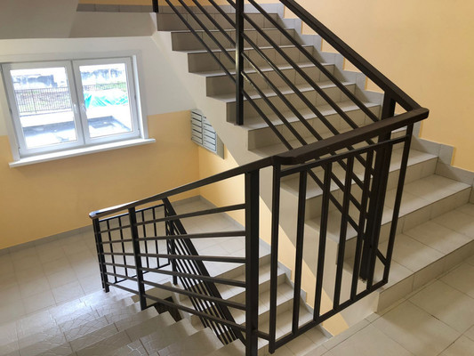 Продам двухкомнатную (2-комн.) квартиру, Ленина ул, 7б, Углезаводск с