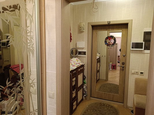 Продам двухкомнатную (2-комн.) квартиру, Варшавское ш, 152, Москва г