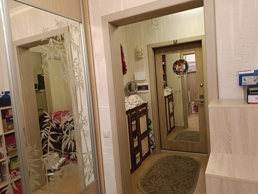 Продам двухкомнатную (2-комн.) квартиру, Варшавское ш, 152, Москва г