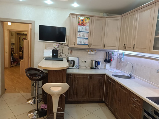 Продам двухкомнатную (2-комн.) квартиру, Варшавское ш, 152, Москва г