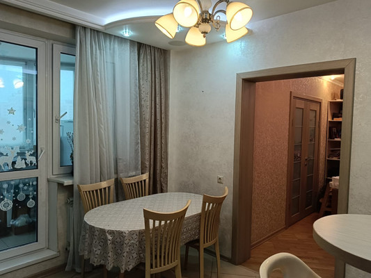 Продам двухкомнатную (2-комн.) квартиру, Варшавское ш, 152, Москва г