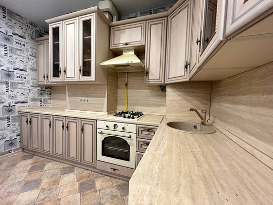 Продам однокомнатную (1-комн.) квартиру, Балаклавская ул, 135, Симферополь г