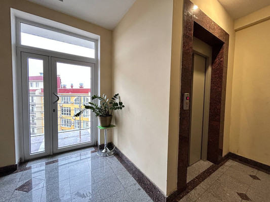 Продам однокомнатную (1-комн.) квартиру, Балаклавская ул, 41, Симферополь г