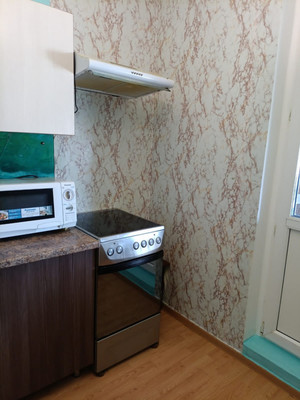 Продам однокомнатную (1-комн.) квартиру, Нововатутинский пр-кт, 10, Десеновское п