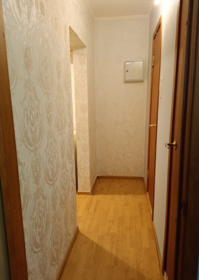 Продам однокомнатную (1-комн.) квартиру, Нововатутинский пр-кт, 10, Десеновское п