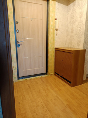 Продам однокомнатную (1-комн.) квартиру, Нововатутинский пр-кт, 10, Десеновское п