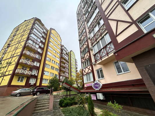 Продам однокомнатную (1-комн.) квартиру, Балаклавская ул, 135, Симферополь г