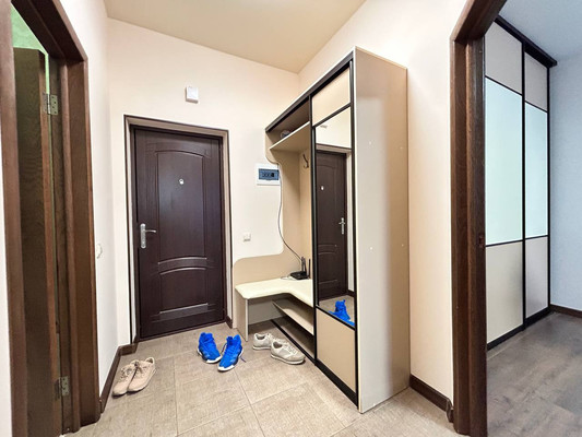 Продам однокомнатную (1-комн.) квартиру, Ковыльная ул, 94, Симферополь г