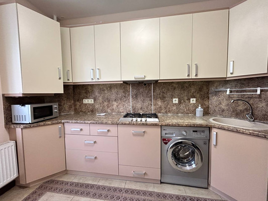 Продам однокомнатную (1-комн.) квартиру, Ковыльная ул, 94, Симферополь г