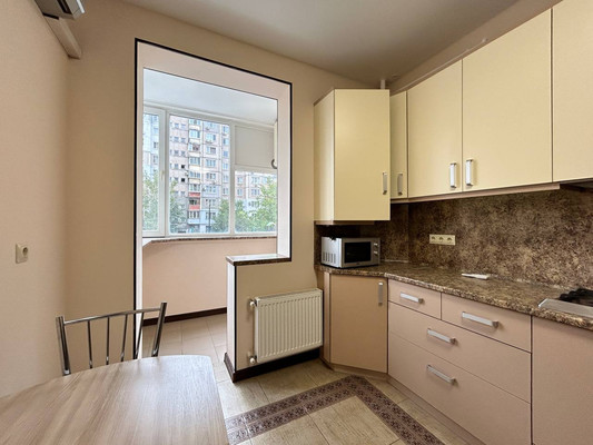 Продам однокомнатную (1-комн.) квартиру, Ковыльная ул, 94, Симферополь г