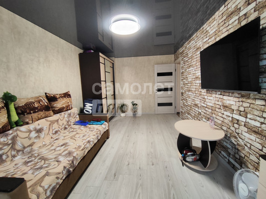 Продам двухкомнатную (2-комн.) квартиру, Зеленая ул, 11, Целинный п