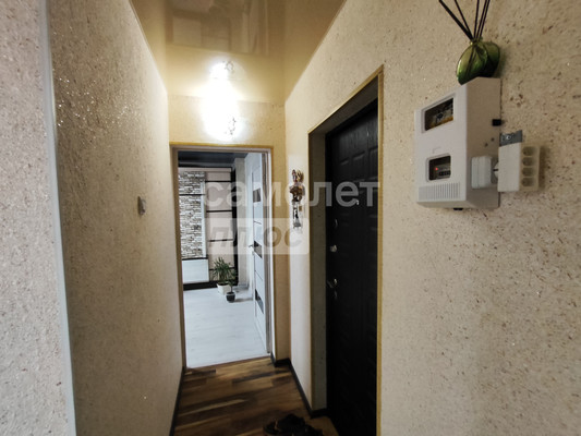 Продам двухкомнатную (2-комн.) квартиру, Зеленая ул, 11, Целинный п