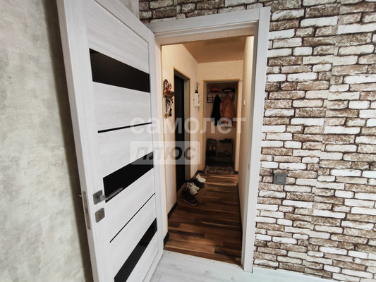 Продам двухкомнатную (2-комн.) квартиру, Зеленая ул, 11, Целинный п