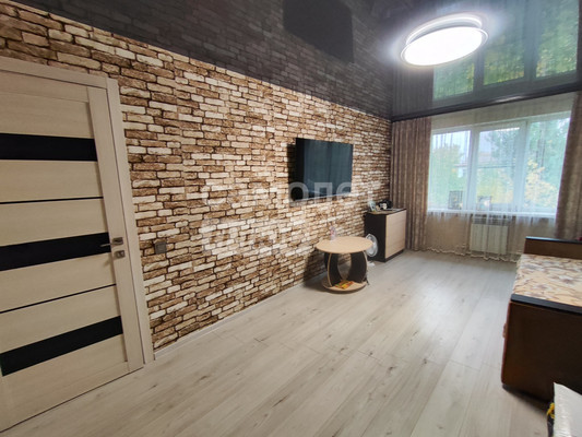 Продам двухкомнатную (2-комн.) квартиру, Зеленая ул, 11, Целинный п