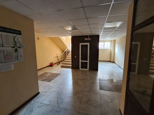 Продам трехкомнатную (3-комн.) квартиру, Крымской весны ул, 4к1, Мирное с
