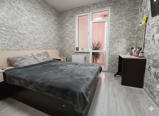 Продам трехкомнатную (3-комн.) квартиру, Крымской весны ул, 4к1, Мирное с