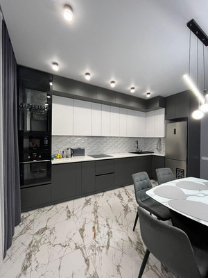 Продам двухкомнатную (2-комн.) квартиру, Мраморный пер, 2, Симферополь г