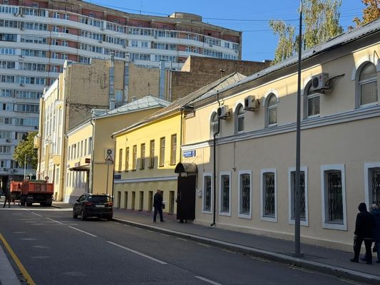 Сдам коммерческое помещение 791 м2, Малый Татарский пер, 4 3, Москва г